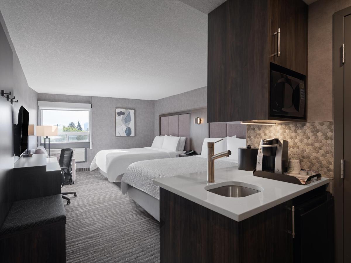 Standard Room with Two Queen Beds
